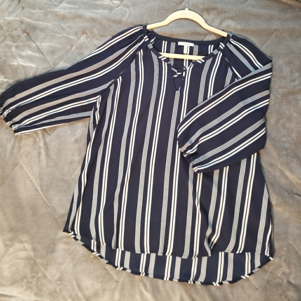 Maurices Size XXL Womens Top